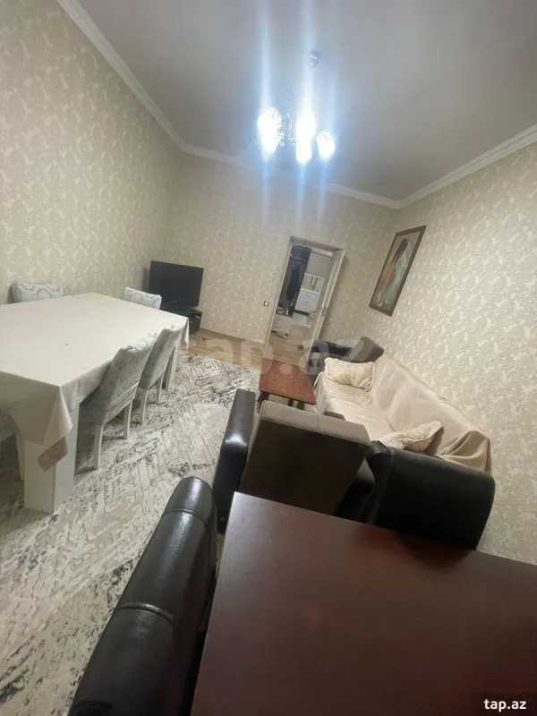 Kirayə verilir 2 otaqlı mənzil 70 m²