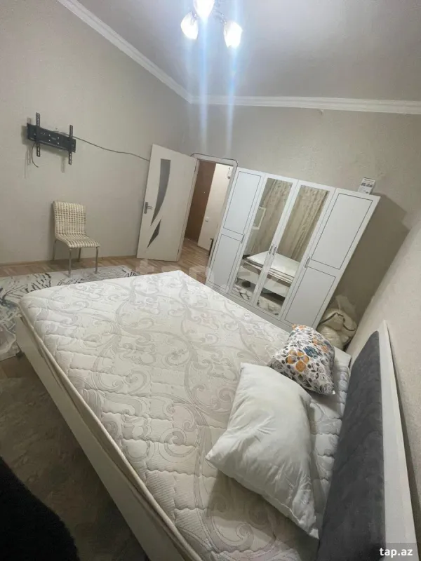 Kirayə verilir 2 otaqlı mənzil 70 m²