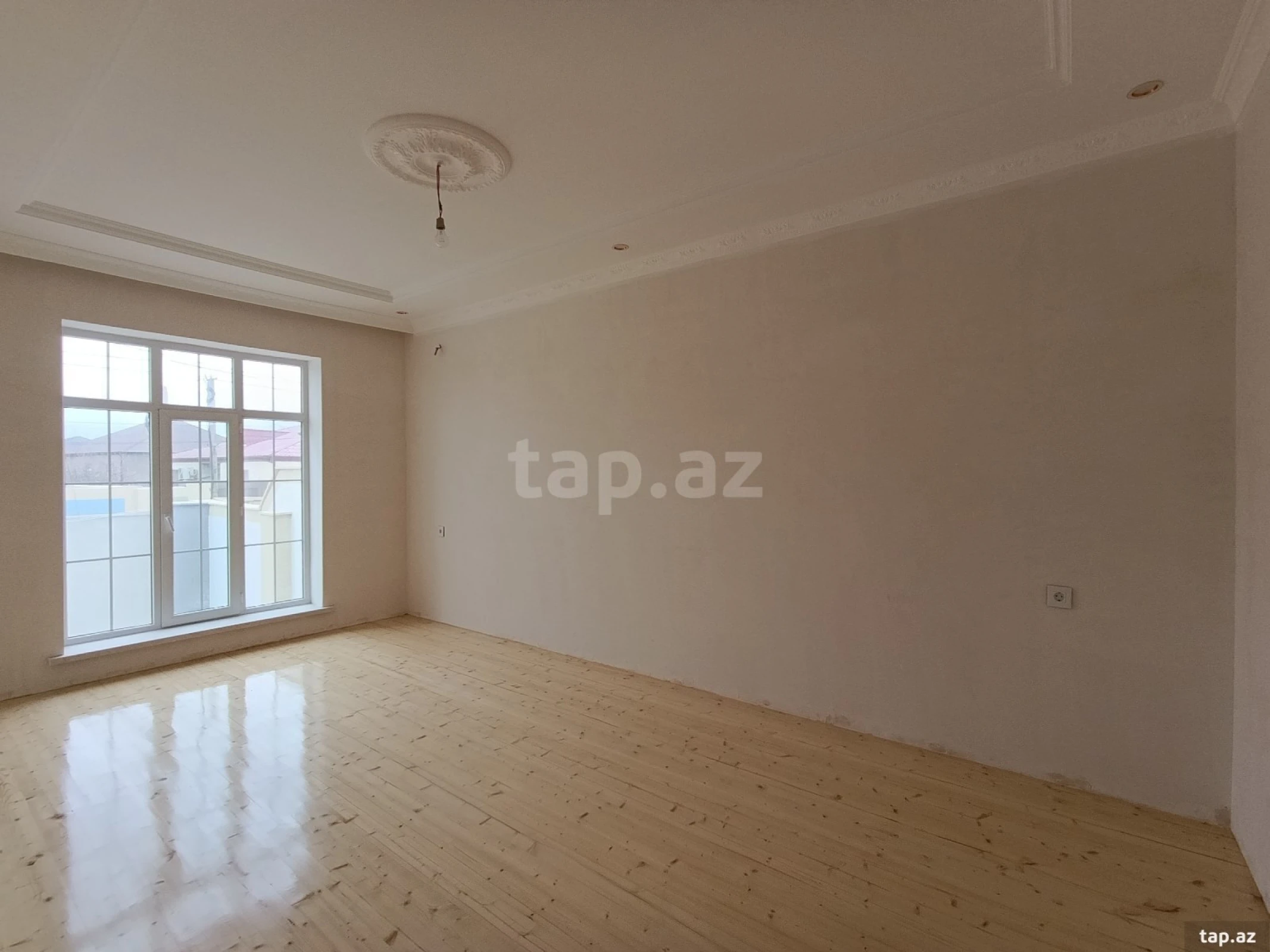 Satılır 3 otaqlı həyət evi