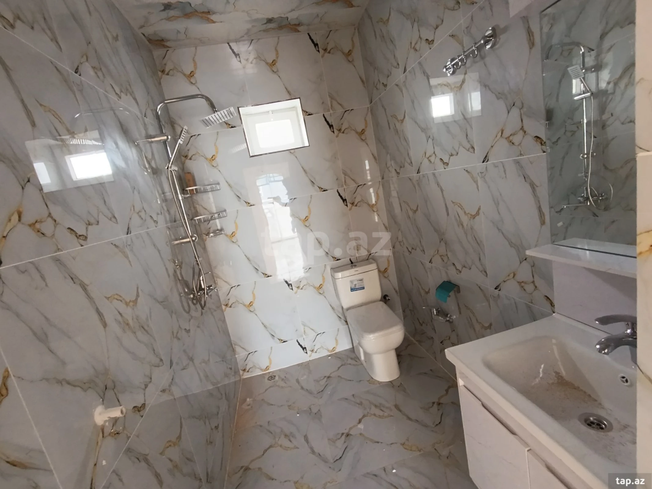 Satılır 3 otaqlı həyət evi