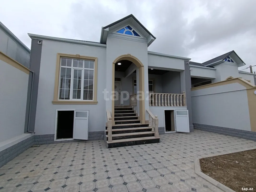 Satılır 3 otaqlı həyət evi