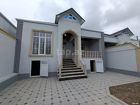 Satılır 3 otaqlı həyət evi — Bakı 3 otaq