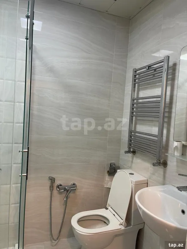 Kirayə verilir 1 otaqlı yeni tikili 60 m²