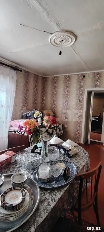 Satılır 4 otaqlı həyət evi