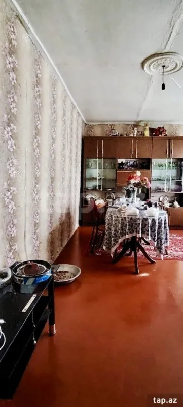 Satılır 4 otaqlı həyət evi