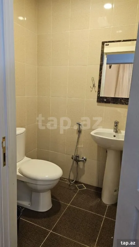 Kirayə verilir 3 otaqlı yeni tikili 85 m²