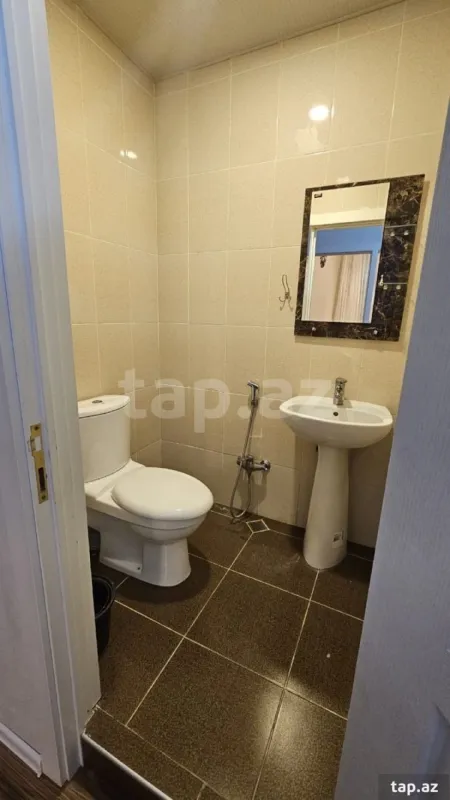 Kirayə verilir 3 otaqlı yeni tikili 85 m²