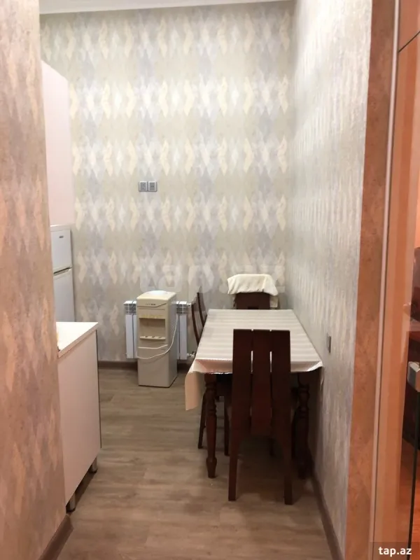 Satılır 2 otaqlı mənzil 61 m²