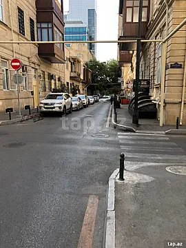 Satılır 2 otaqlı mənzil 61 m²