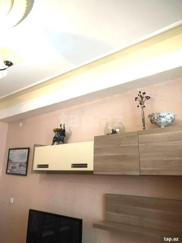 Kirayə verilir 2 otaqlı yeni tikili 60 m²