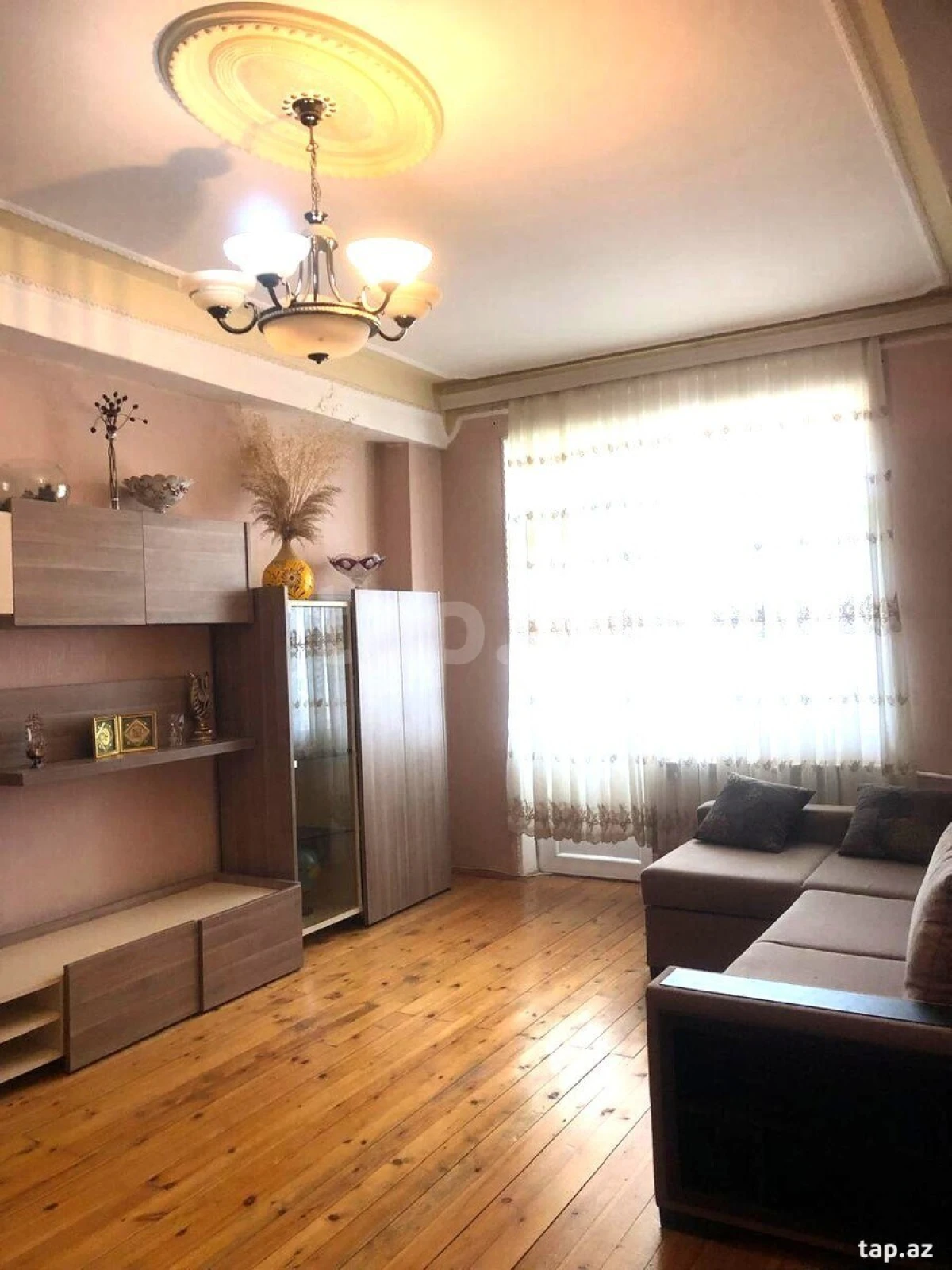 Kirayə verilir 2 otaqlı yeni tikili 60 m²