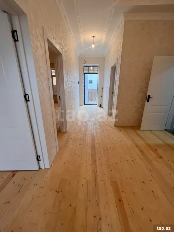 Satılır 4 otaqlı həyət evi