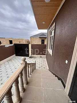 Satılır 4 otaqlı həyət evi