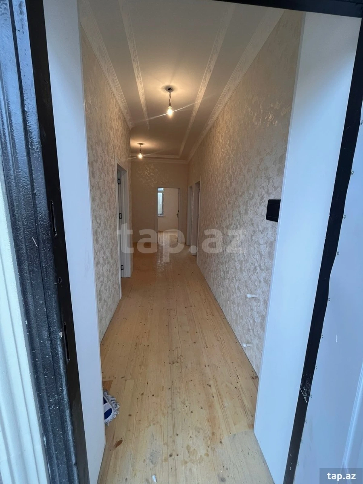 Satılır 4 otaqlı həyət evi