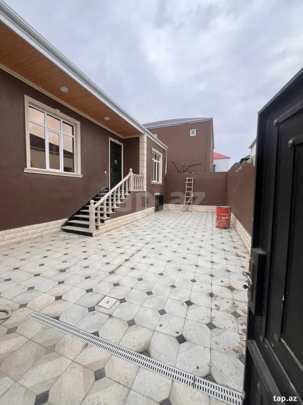 Satılır 4 otaqlı həyət evi