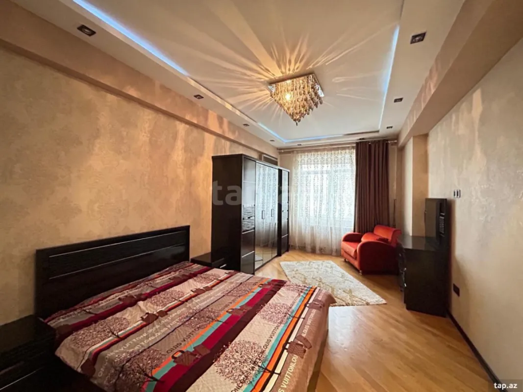 Satılır 2 otaqlı yeni tikili 95 m²