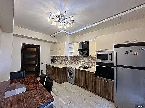 Satılır 2 otaqlı yeni tikili 95 m²