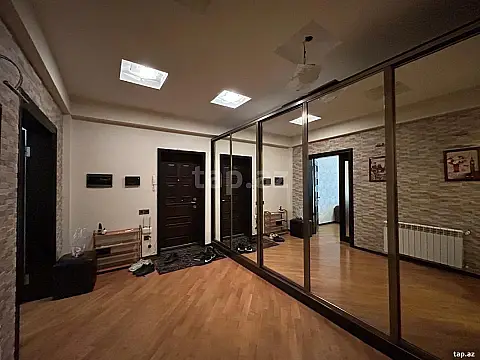 Satılır 2 otaqlı yeni tikili 95 m²