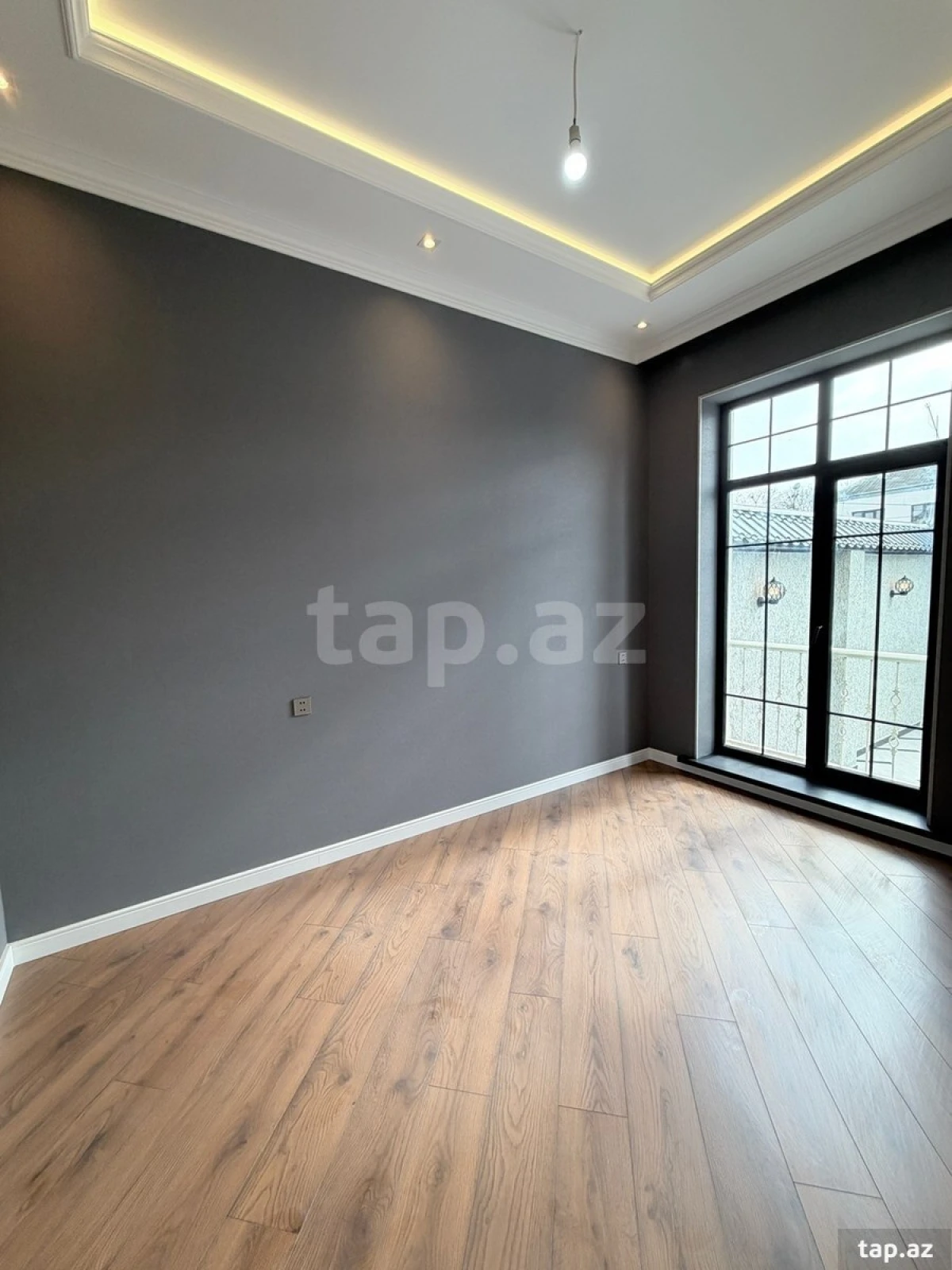 Satılır 6 otaqlı həyət evi