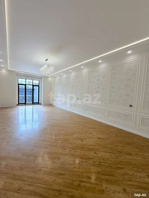 Satılır 6 otaqlı həyət evi