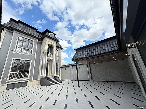 Satılır 6 otaqlı həyət evi