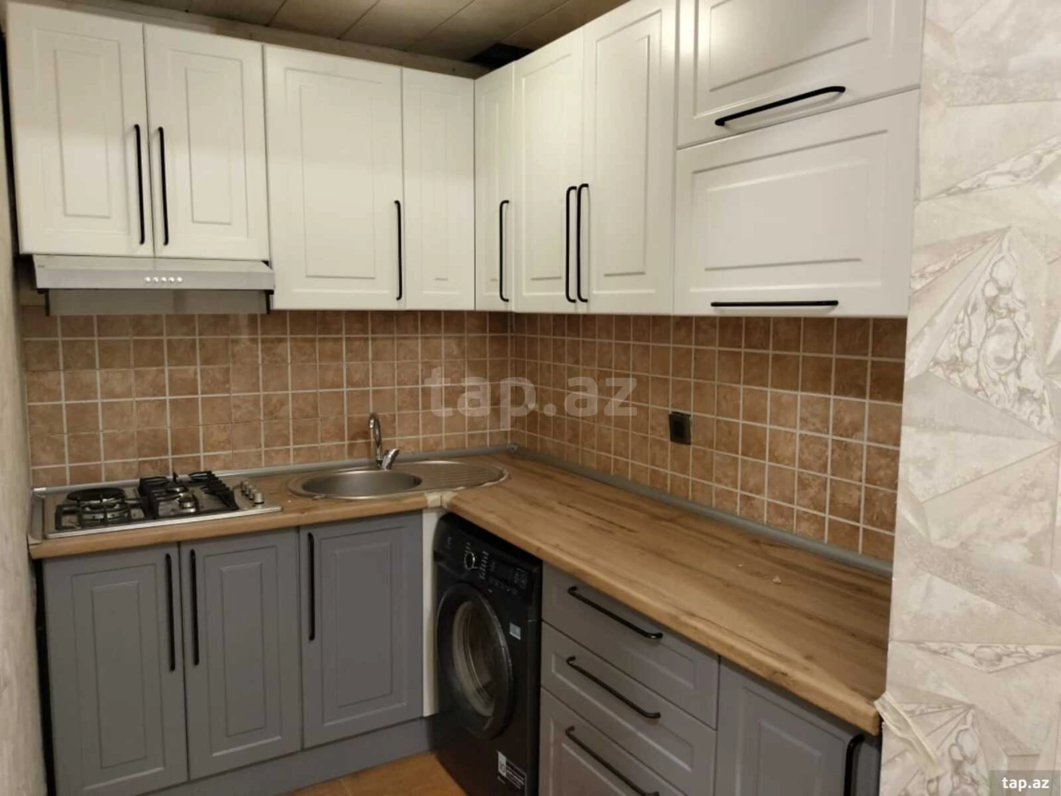 Kirayə verilir 2 otaqlı yeni tikili 95 m²