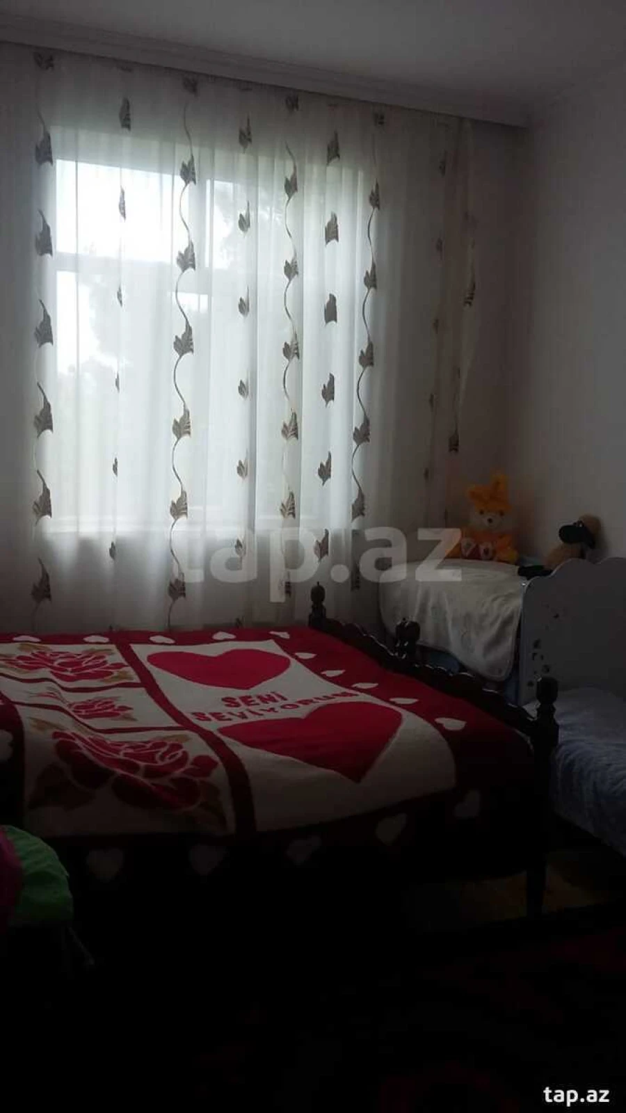 Satılır 6 otaqlı həyət evi