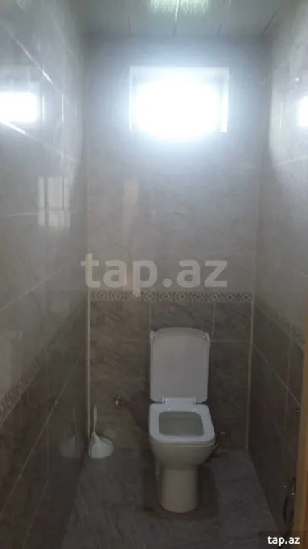 Satılır 6 otaqlı həyət evi