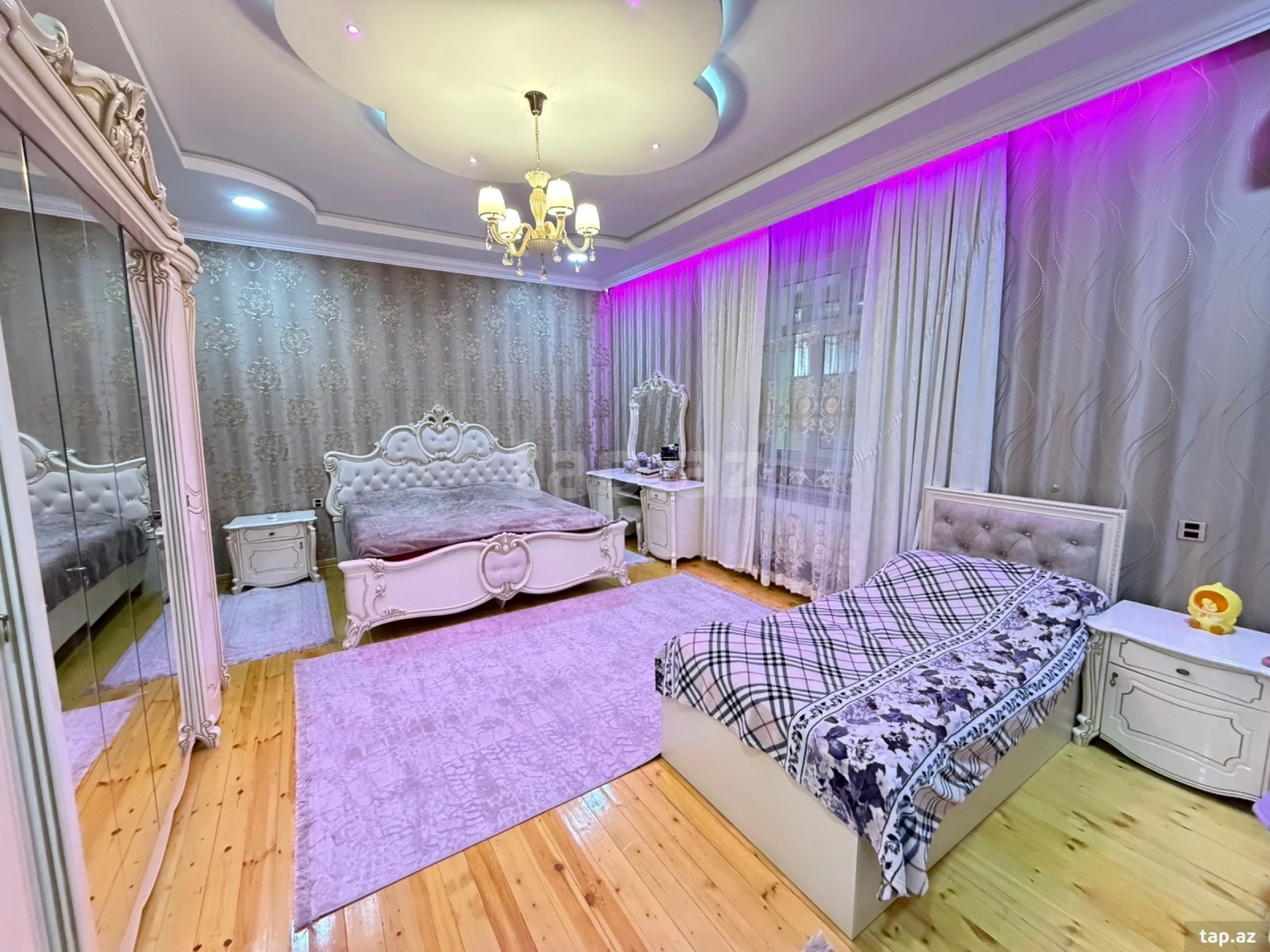 Satılır 4 otaqlı həyət evi