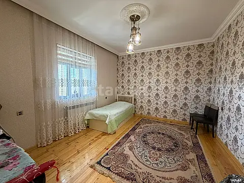 Satılır 4 otaqlı həyət evi