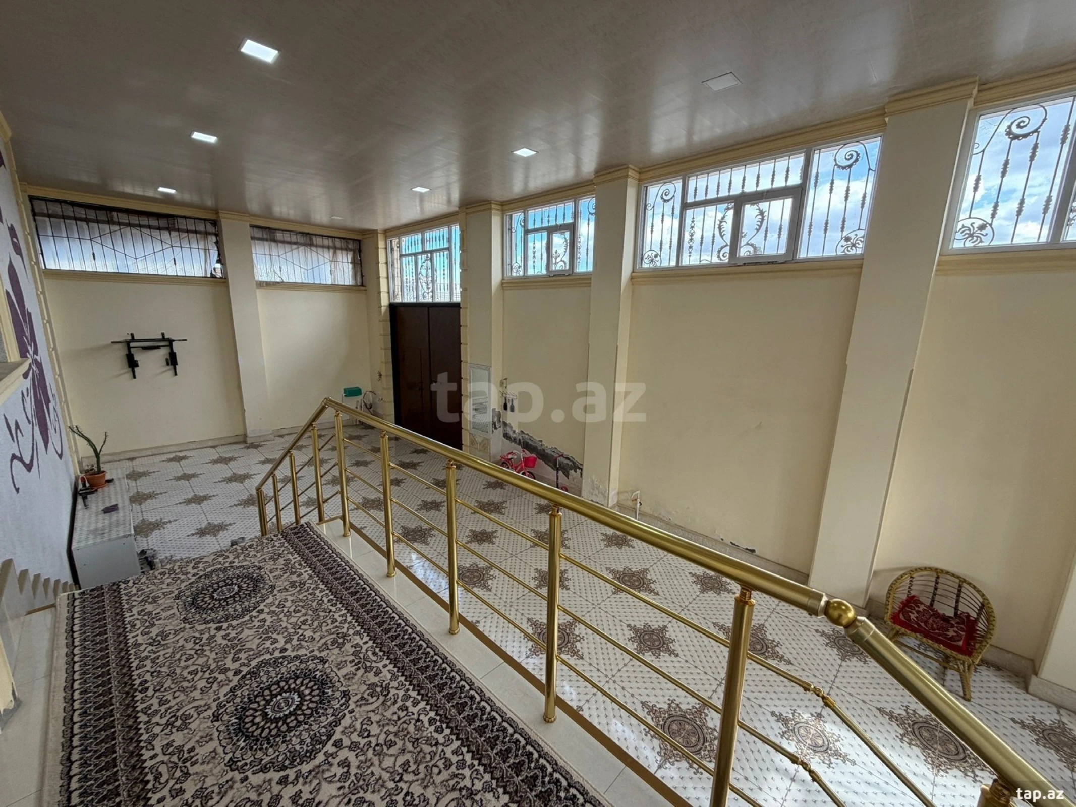 Satılır 4 otaqlı həyət evi