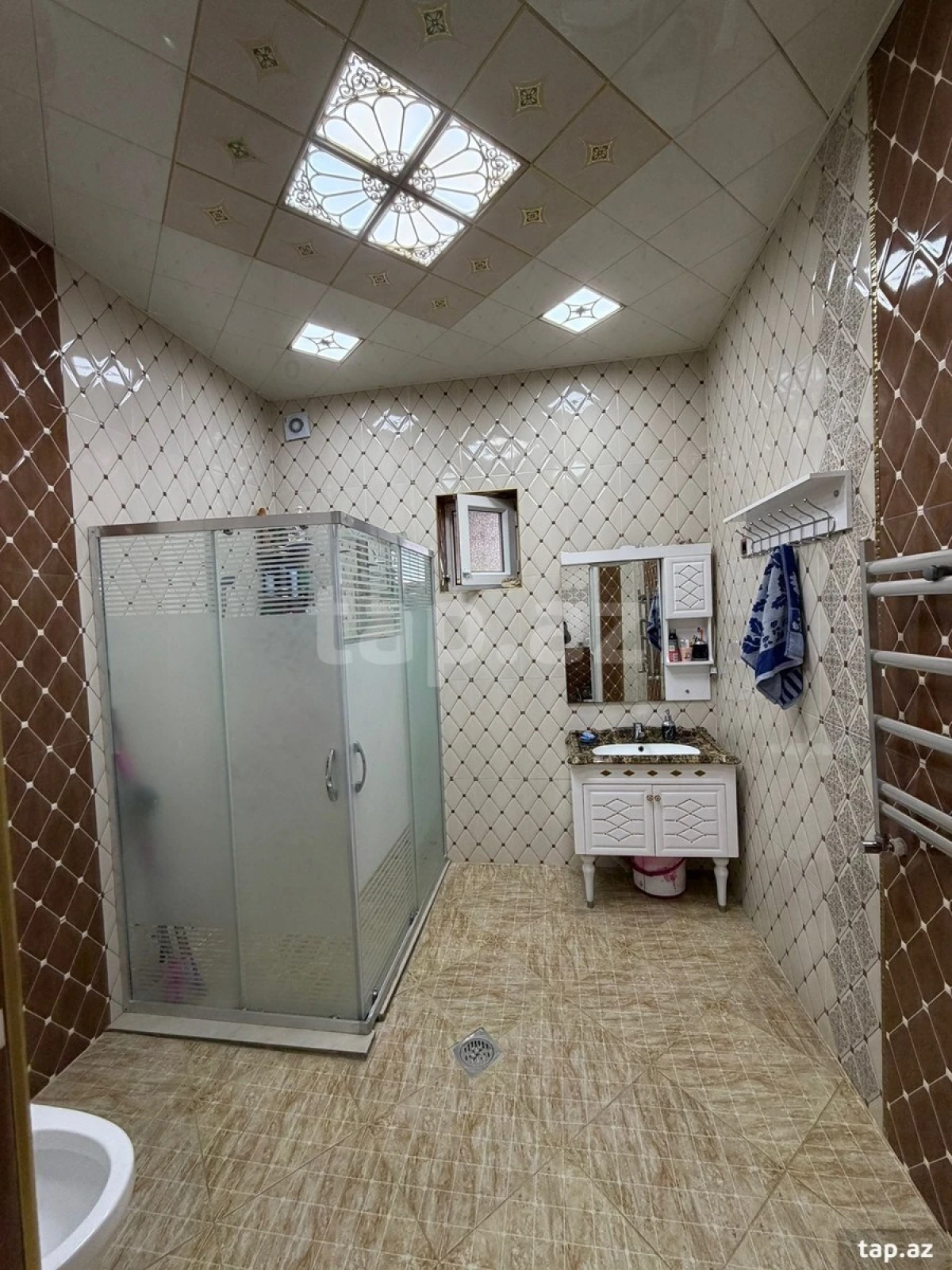 Satılır 4 otaqlı həyət evi