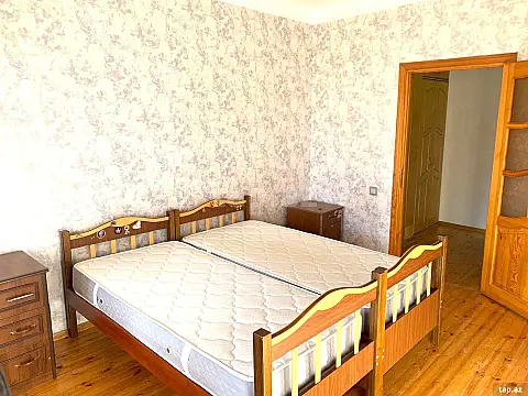 Kirayə verilir 2 otaqlı mənzil 60 m²