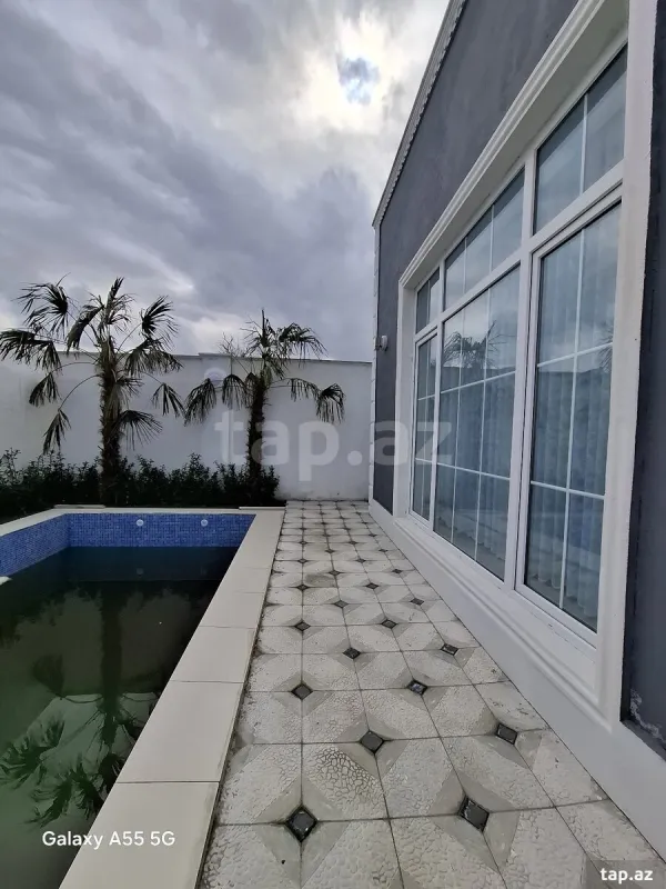 Satılır 4 otaqlı həyət evi