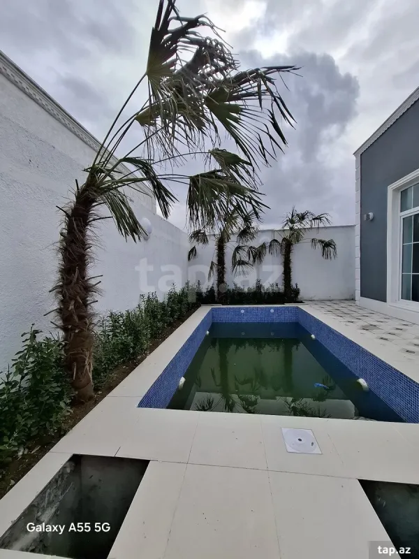 Satılır 4 otaqlı həyət evi