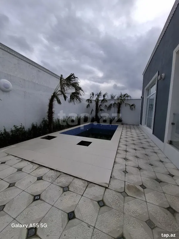 Satılır 4 otaqlı həyət evi