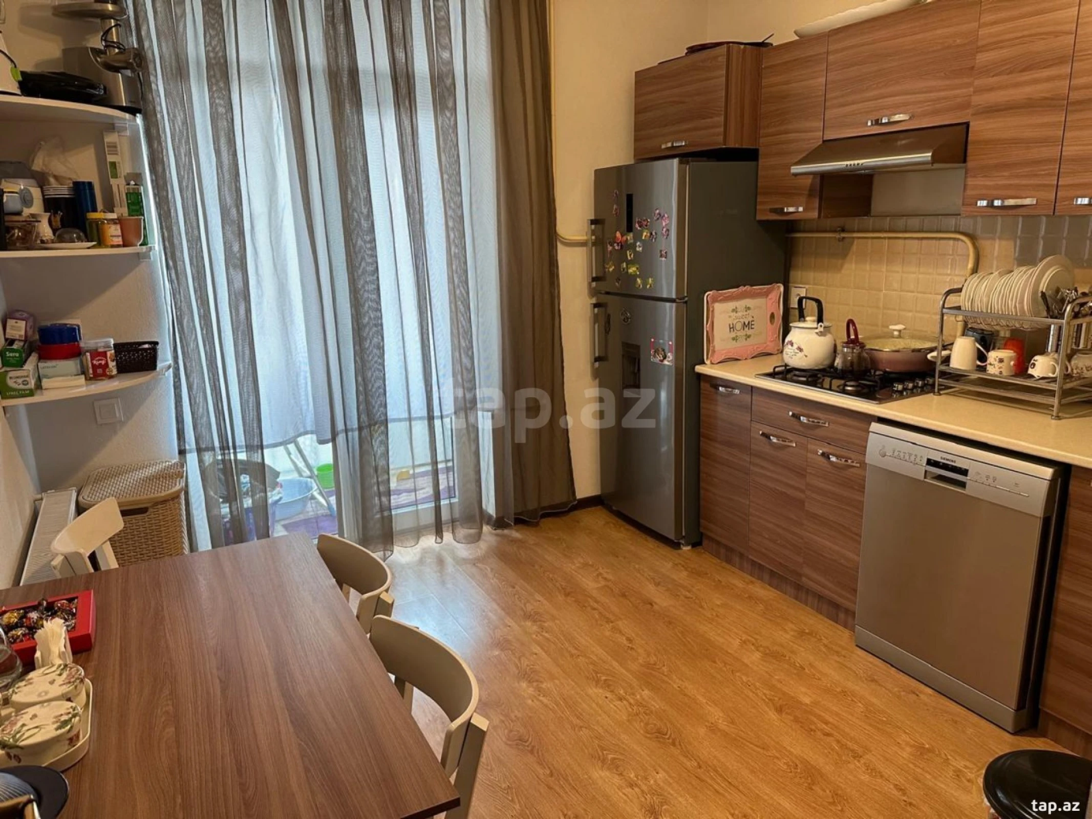 Satılır 3 otaqlı yeni tikili 80 m²