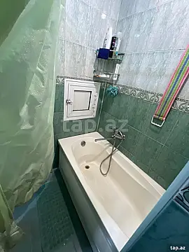 Satılır 4 otaqlı mənzil 80 m²