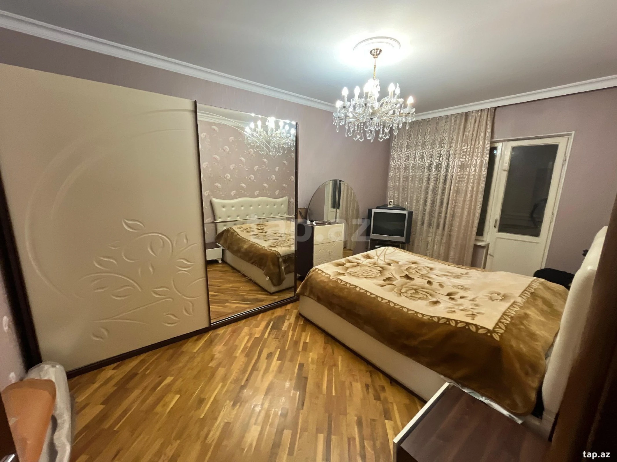 Satılır 4 otaqlı mənzil 80 m²