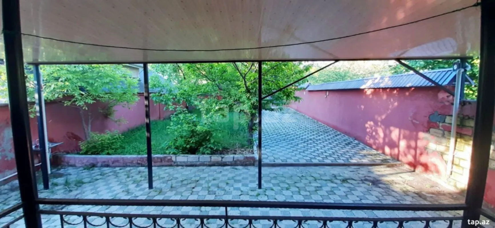 Satılır 6 otaqlı həyət evi