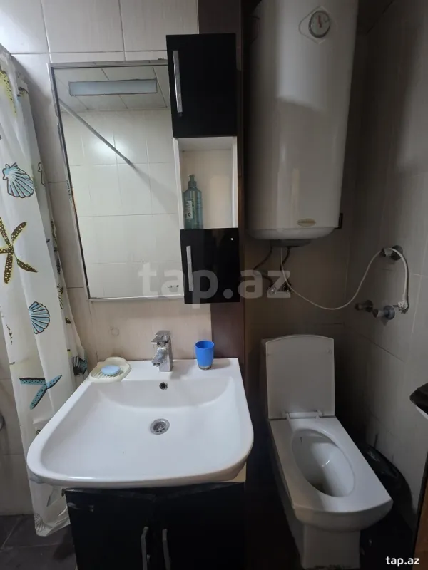 Kirayə verilir 2 otaqlı yeni tikili 82 m²