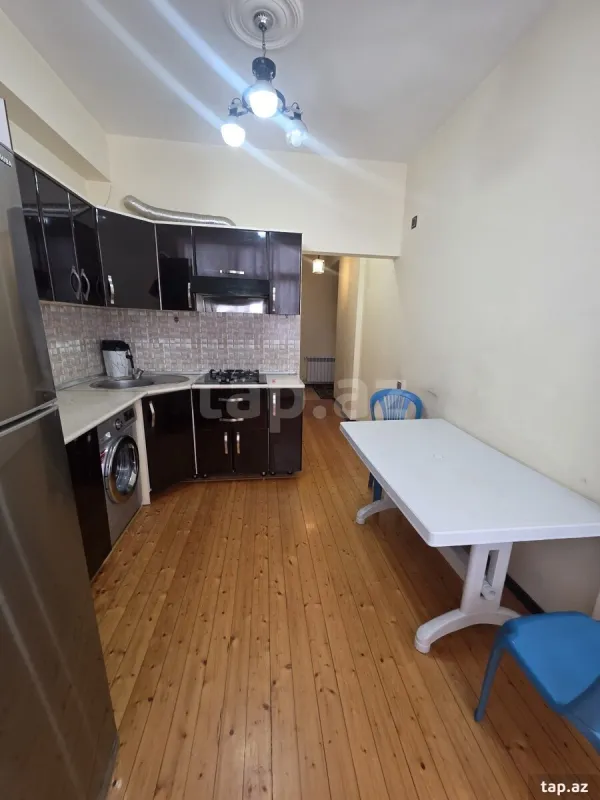 Kirayə verilir 2 otaqlı yeni tikili 82 m²