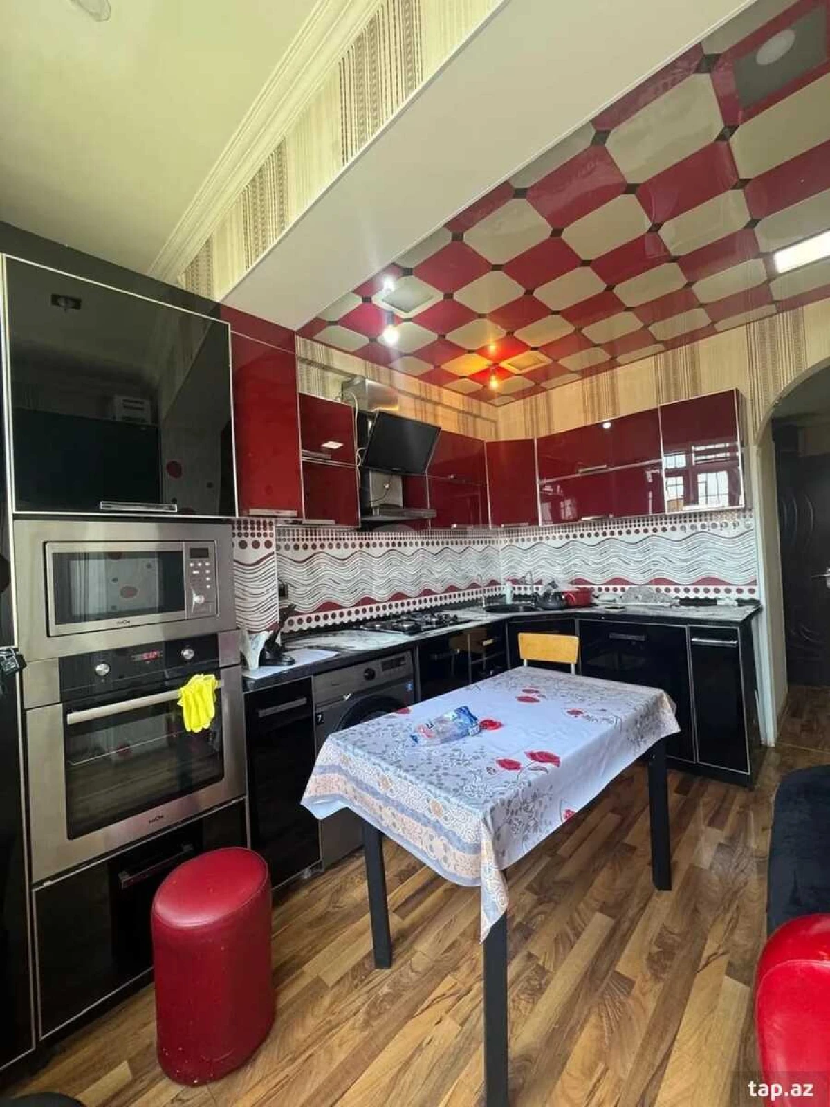 Kirayə verilir 3 otaqlı mənzil 100 m²