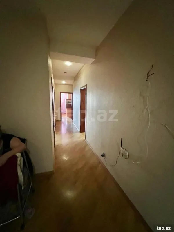 Satılır 3 otaqlı yeni tikili 122 m²