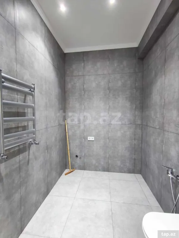 Kirayə verilir 2 otaqlı yeni tikili 80 m²
