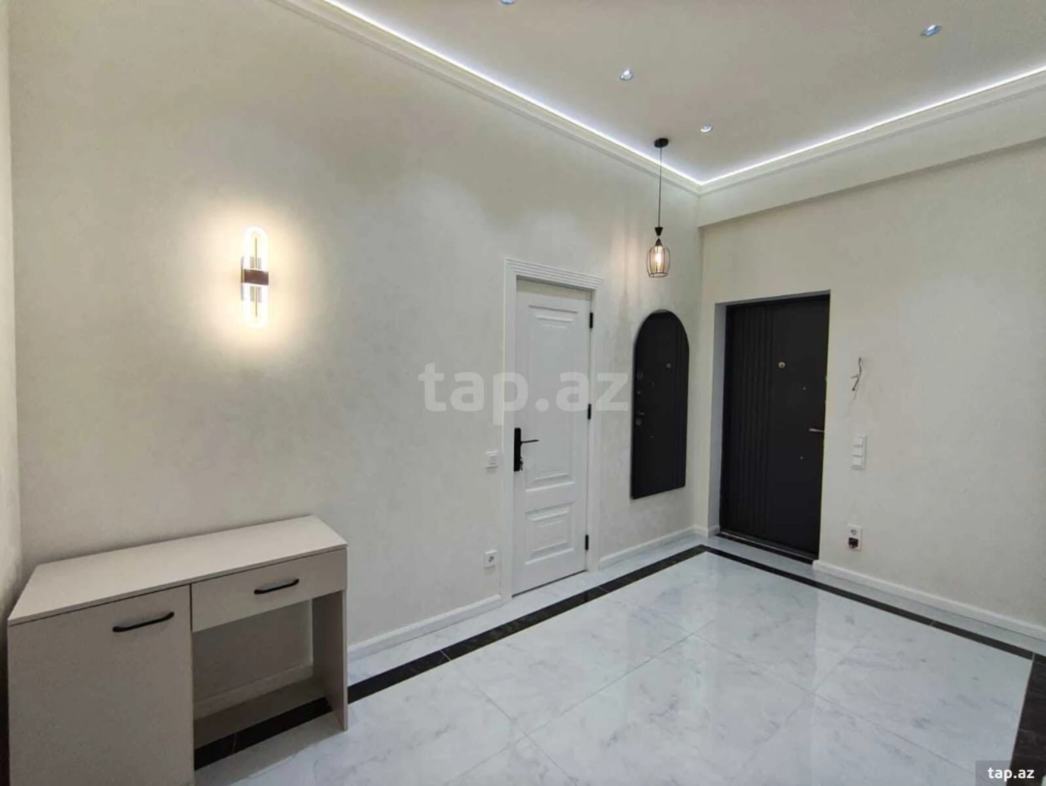 Kirayə verilir 2 otaqlı yeni tikili 80 m²