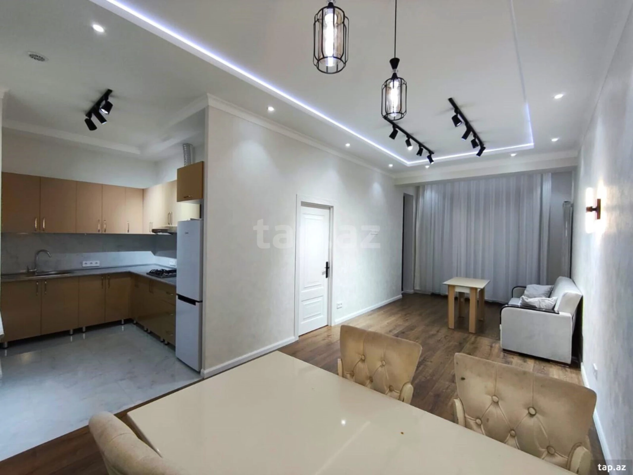 Kirayə verilir 2 otaqlı yeni tikili 80 m²