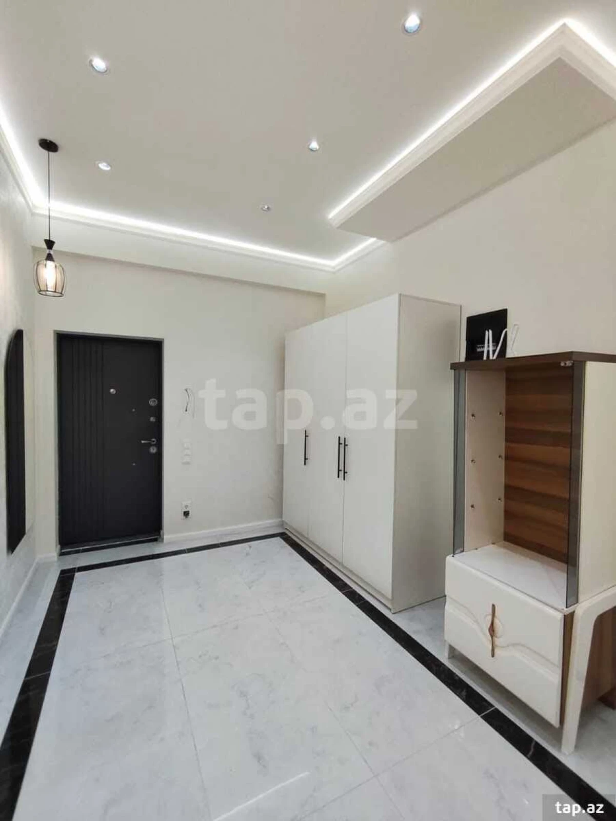 Kirayə verilir 2 otaqlı yeni tikili 80 m²