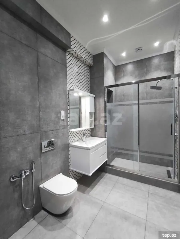 Kirayə verilir 2 otaqlı yeni tikili 80 m²