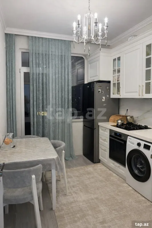 Satılır 3 otaqlı yeni tikili 95 m²